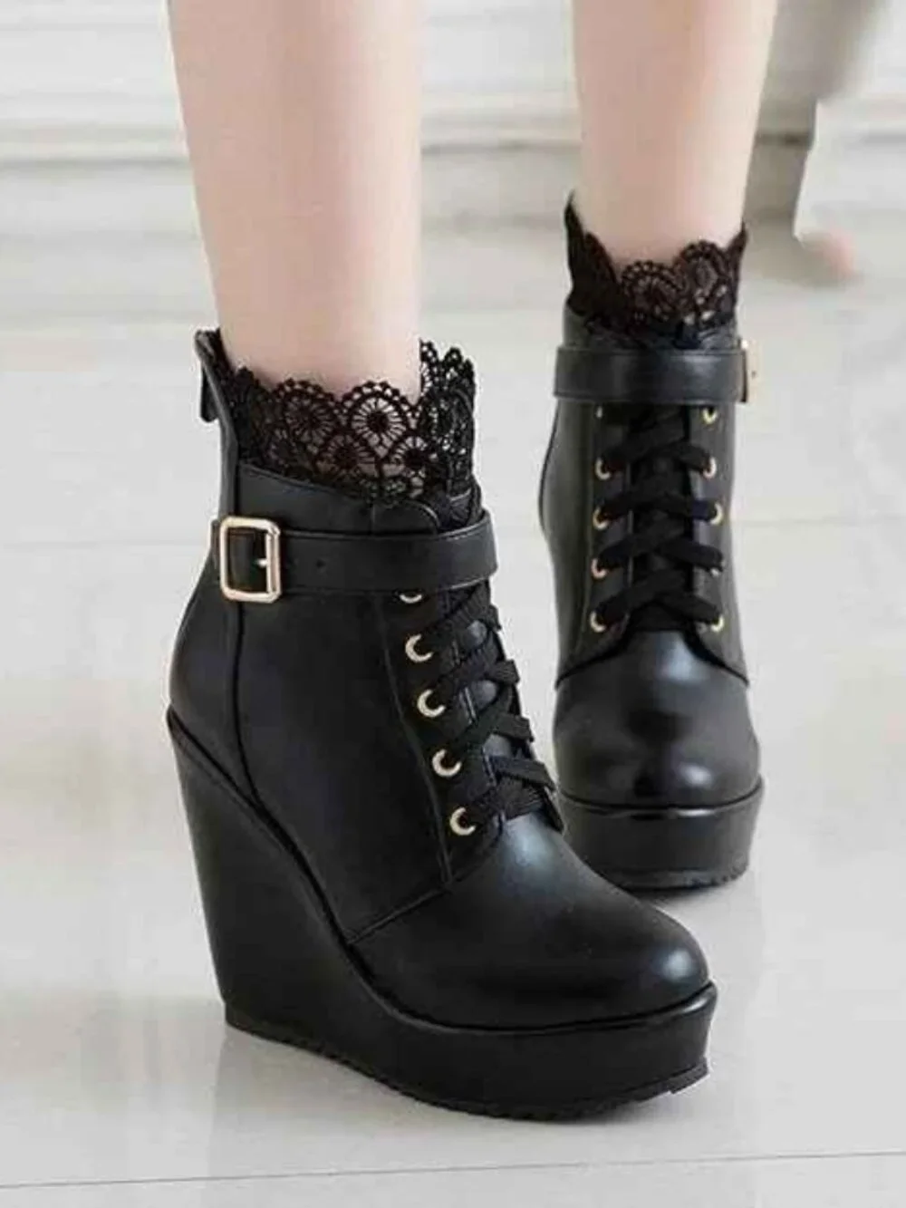 Ankle Platform Goth Boots with Lace 8.5 (EU 39)